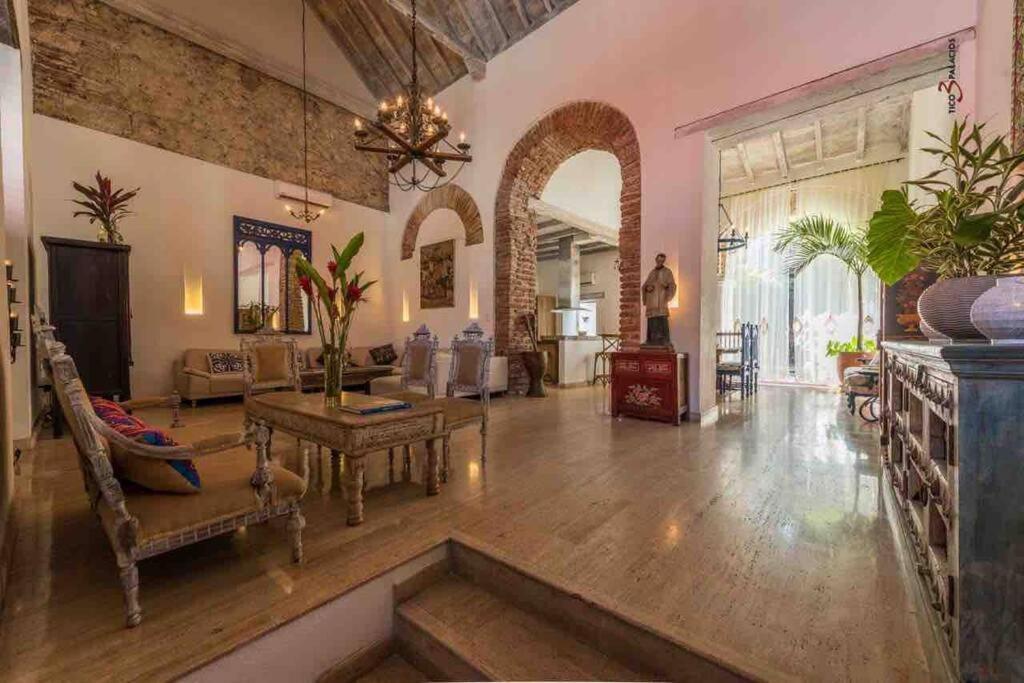Villa Nomada 5 Estrellas, Wifi, Piscina, Terraza, 12 Personas,